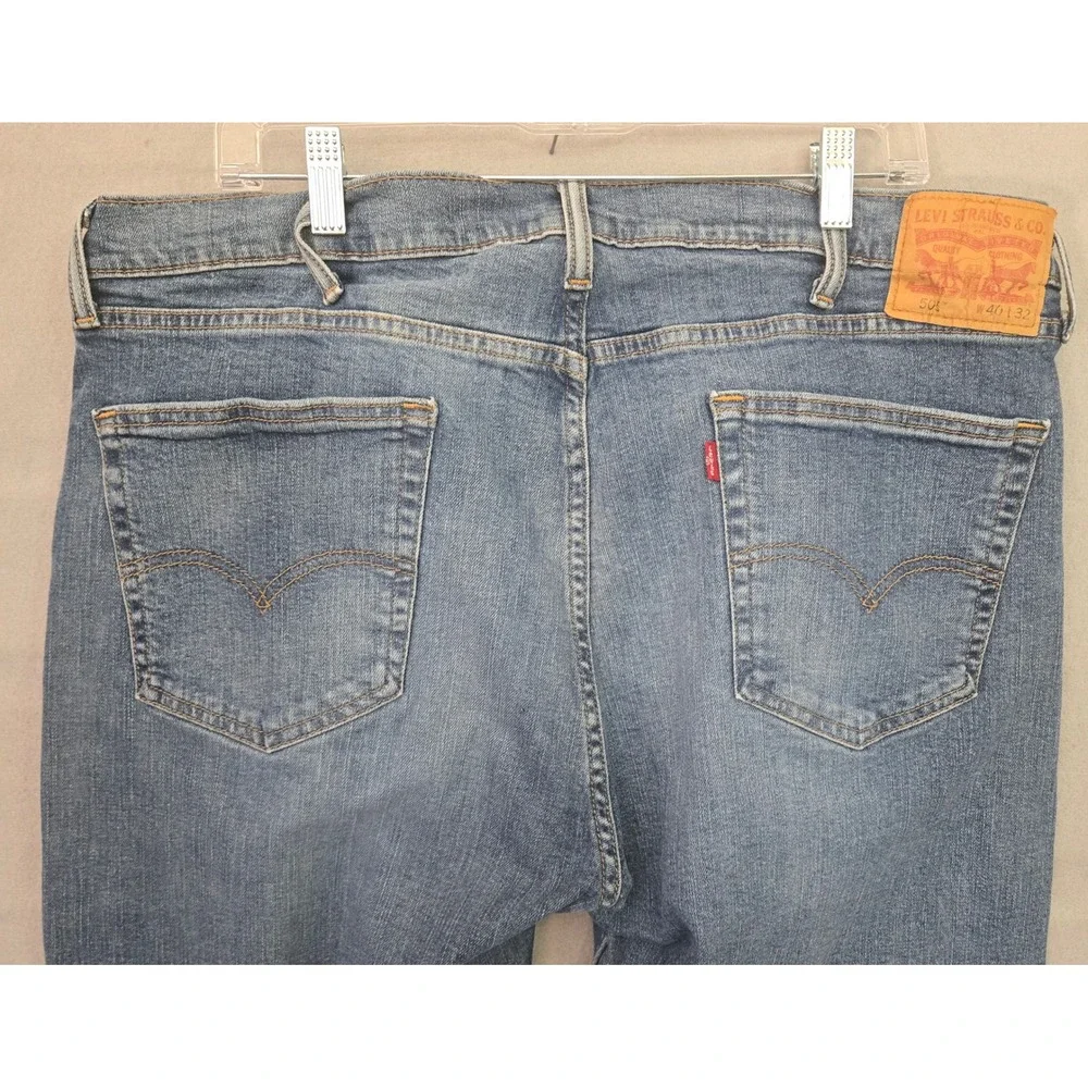 Levi's 505 Straight Leg Jeans Mens 40x32 Blue Wash Button Fly Classic Denim
